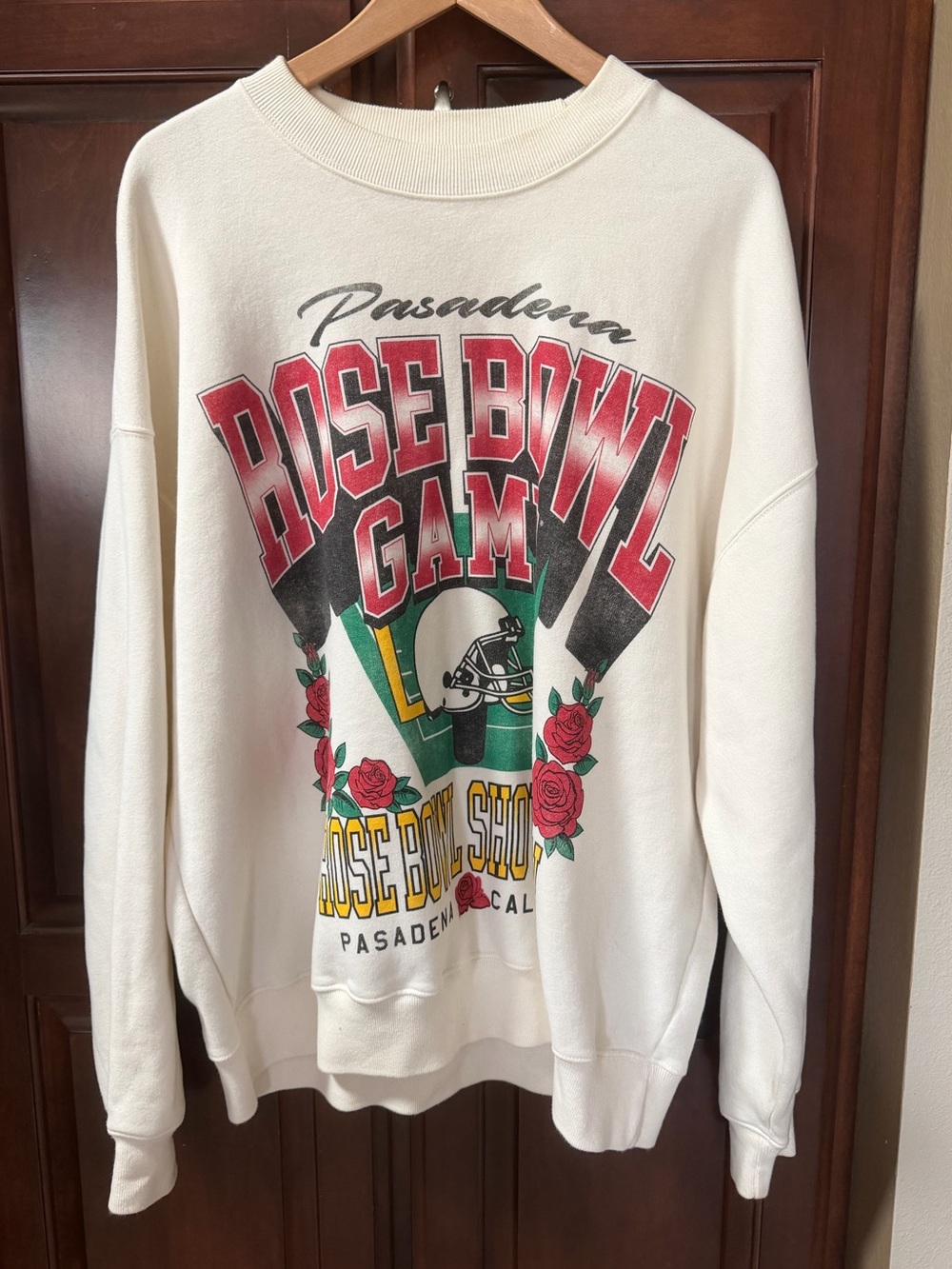 Abercrombie & Fitch Cream Crewneck with Vintage Rose Bowl Graphic-L